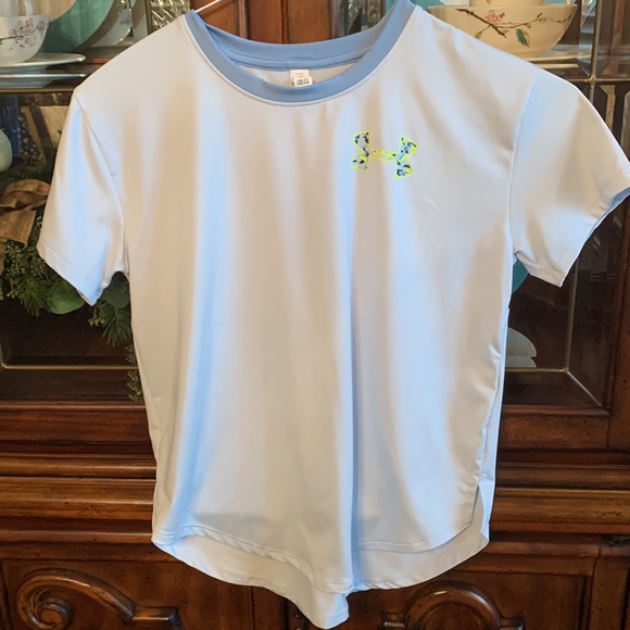 Under armor dri fit shirt - Picture 3 of 10